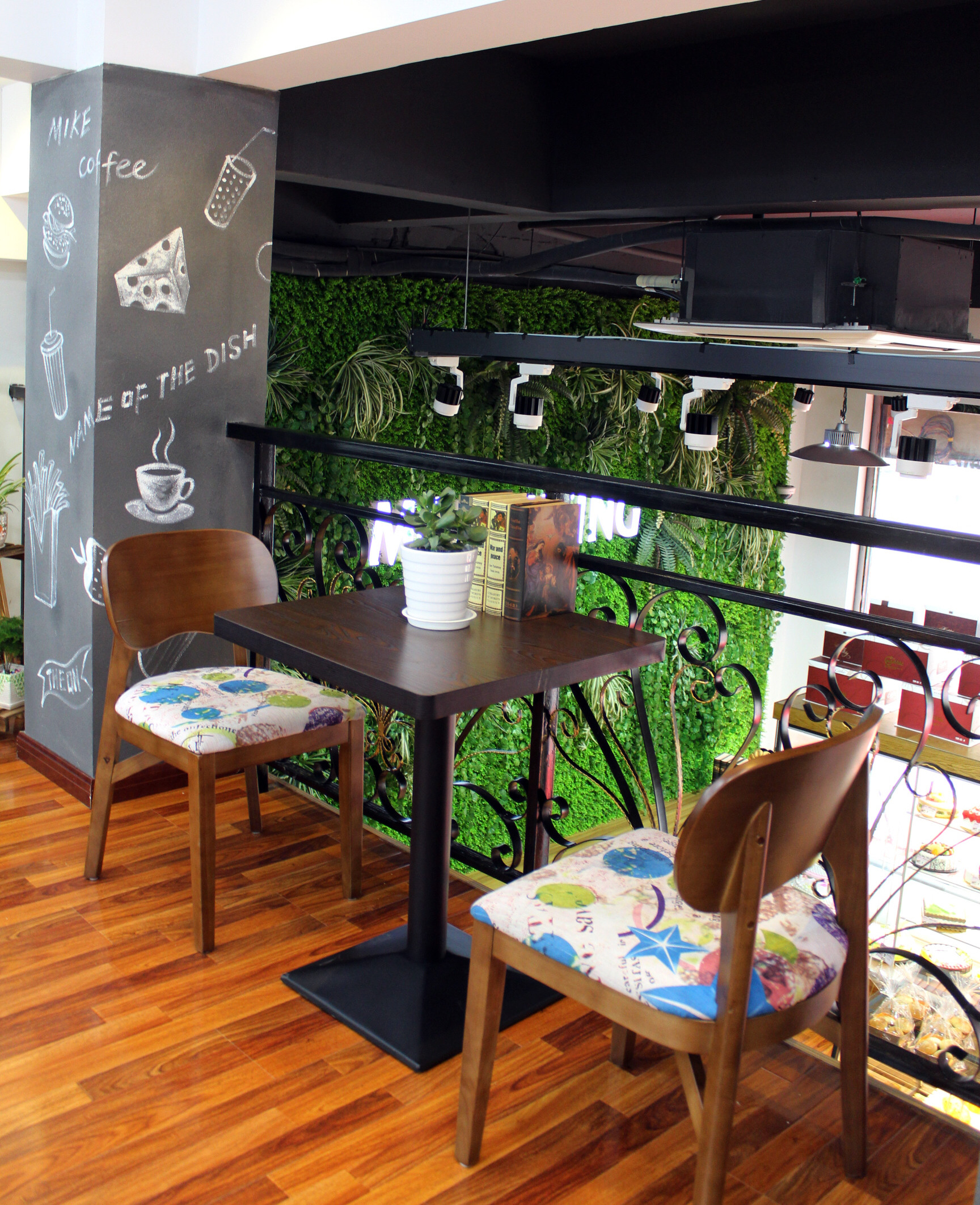 浦東新區loft工業風奶茶店裝修設計-第1張圖片-上海古都建筑設計集團