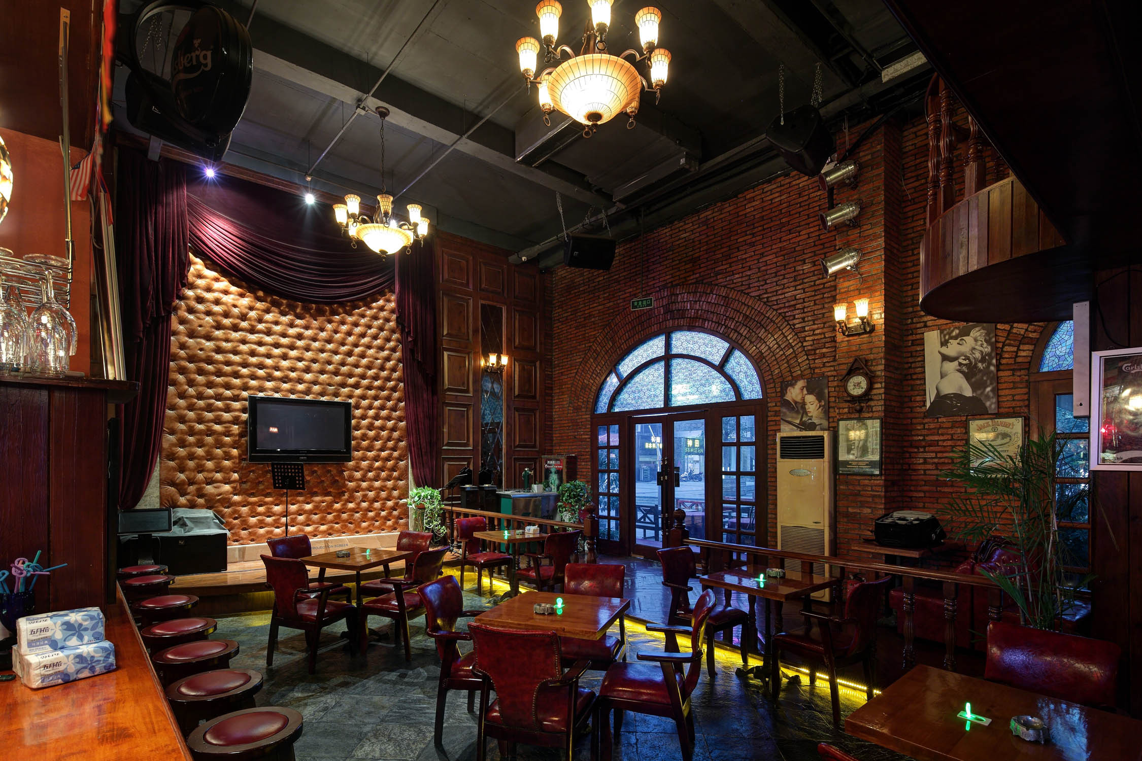 工業風酒吧裝修設計-第4張圖片-上海古都建筑設計集團