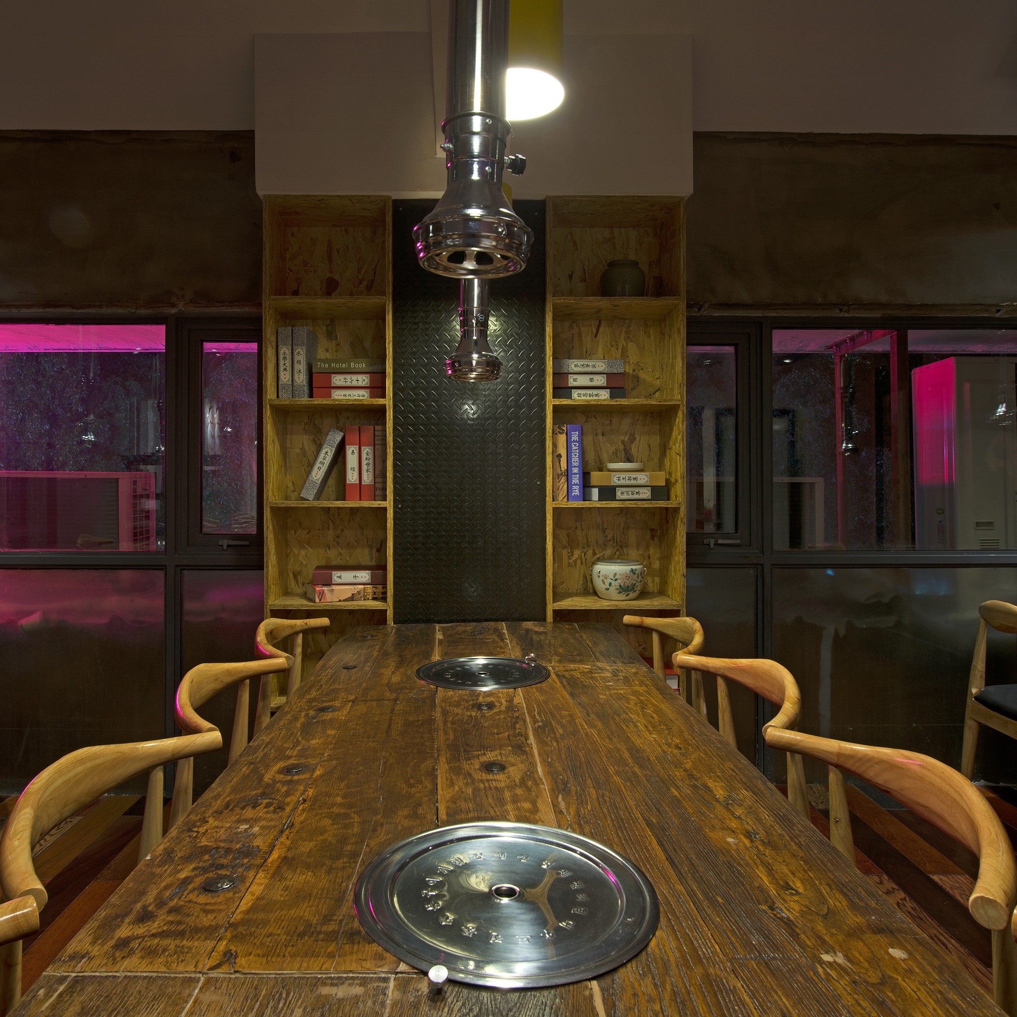 工業(yè)風韓式烤肉店裝修設(shè)計-第6張圖片-上海古都建筑設(shè)計集團