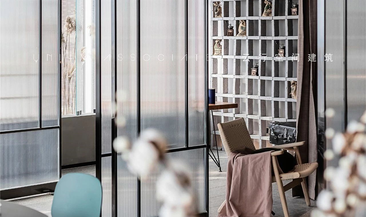 時尚工業(yè)風格咖啡廳裝修設計-第3張圖片-上海古都建筑設計集團