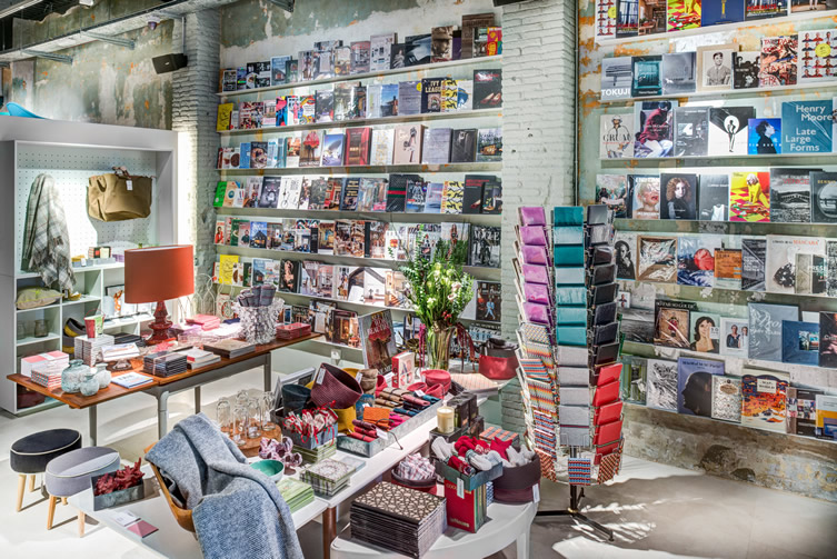 精品時尚飾品一體店裝修-第3張圖片-上海古都建筑設計集團