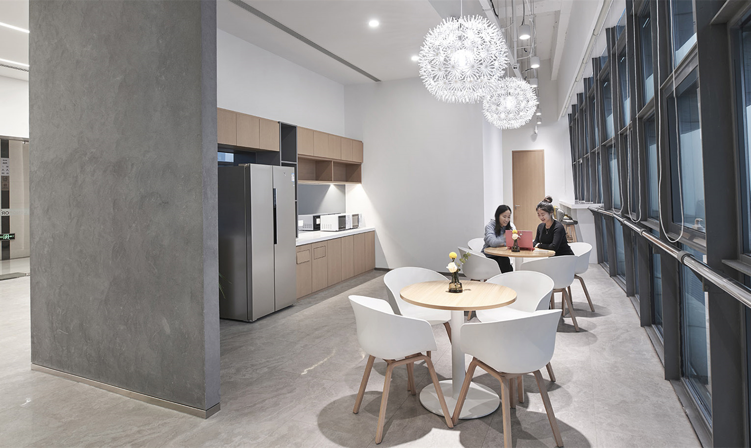 現代工業loft風格辦公室裝修設計-第3張圖片-上海古都建筑設計集團