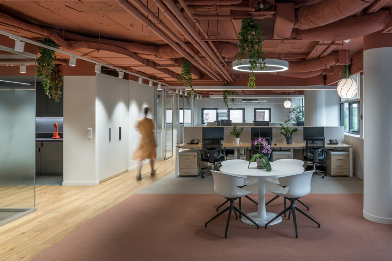 長寧1400平米通信公司辦公空間設計布局-辦公室裝修設計效果圖-第3張圖片-上海古都建筑設計集團