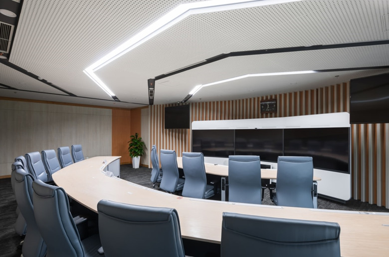 8000平網絡科技公司辦公室設計布局方案-辦公室裝修設計效果圖-第3張圖片-上海古都建筑設計集團