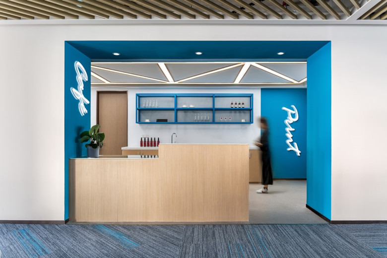 1700㎡科技研發公司辦公室裝修設計欣賞-辦公室裝修設計效果圖-第3張圖片-上海古都建筑設計集團