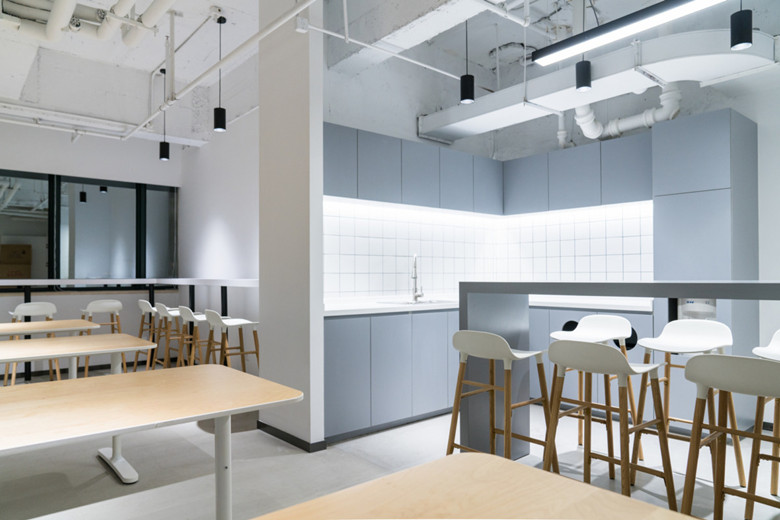 奉賢1600平米時裝公司辦公室裝潢設計-辦公室裝修設計效果圖-第7張圖片-上海古都建筑設計集團