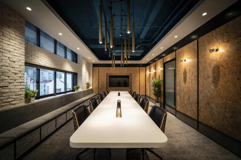 上海辦公室設(shè)計(jì)2600㎡電子公司辦公室裝修-辦公室裝修設(shè)計(jì)效果圖-第4張圖片-上海古都建筑設(shè)計(jì)集團(tuán)