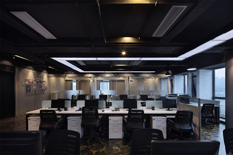 暗黑創意軟件公司辦公室設計布局-辦公室裝修設計效果圖-第5張圖片-上海古都建筑設計集團
